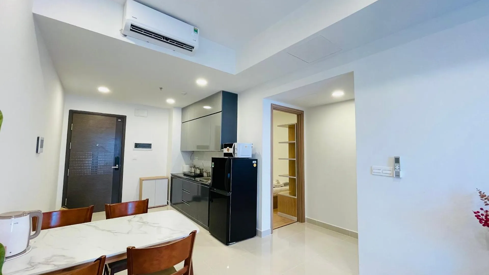 Dia Home - Soho Residence, District 1 Ho Chi Minh City Apartment