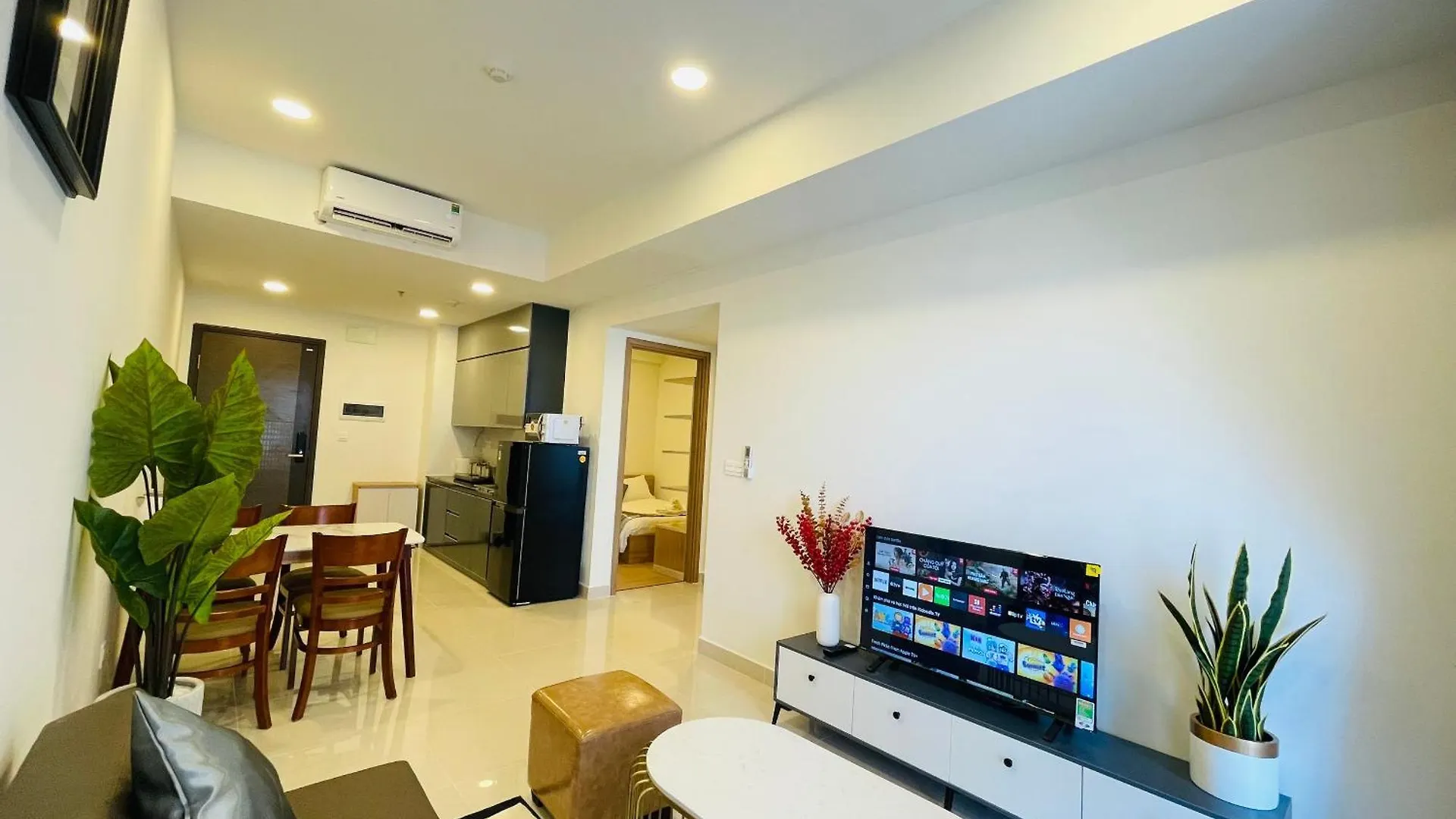 Dia Home - Soho Residence, District 1 Ho Chi Minh City